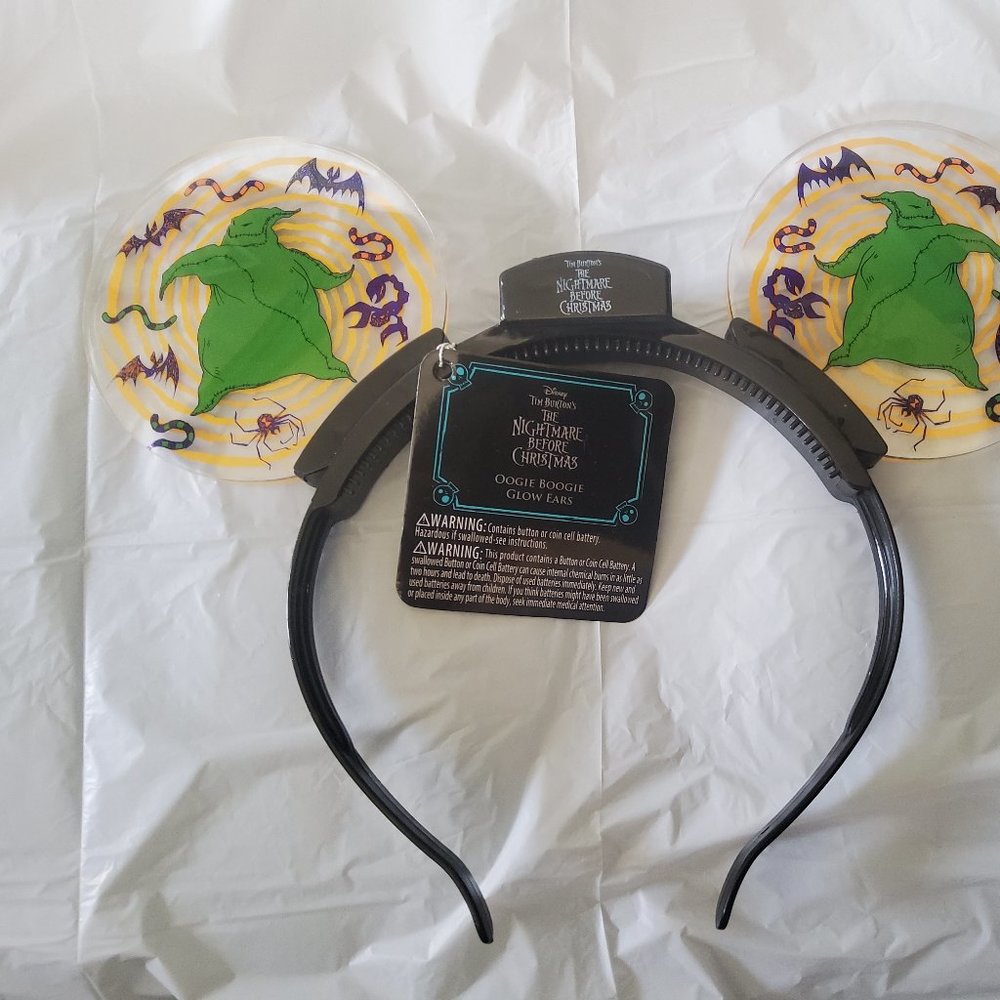 DISNEY  OOGIE BOOGIE    NIGHTMARE BEFORE CHRISTMAS  EARS LIGHTS UP   NWT
